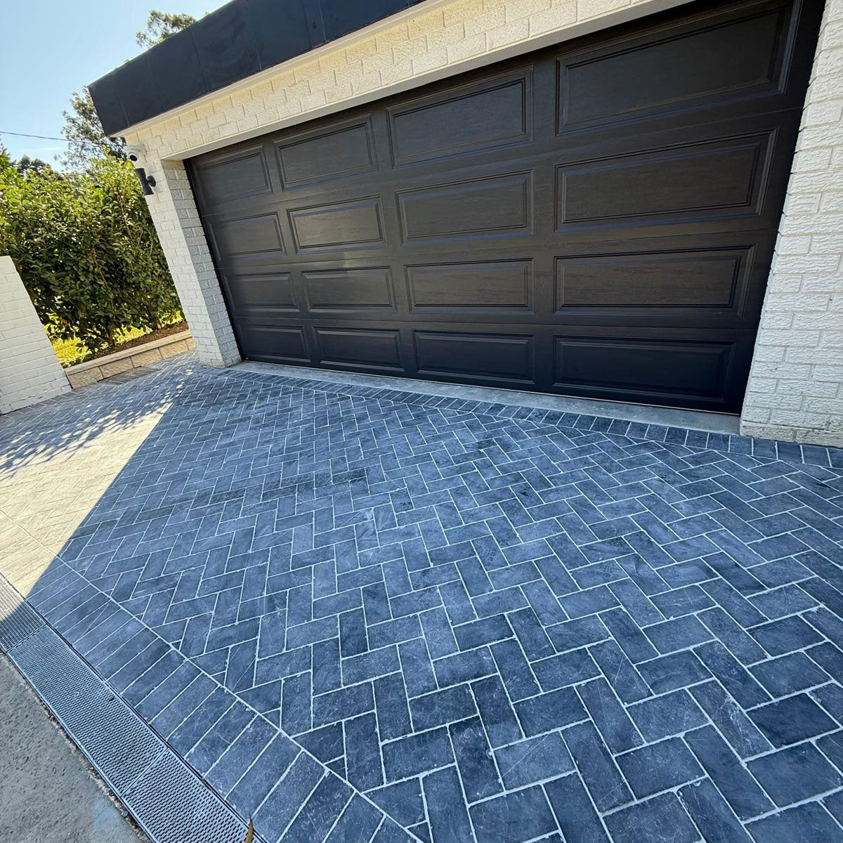 Zen Bluestone Antique Cobble 200x100x30mm Natural Stone Pavers - 1st Quality - House driveway - Available at iPave Natural Stone