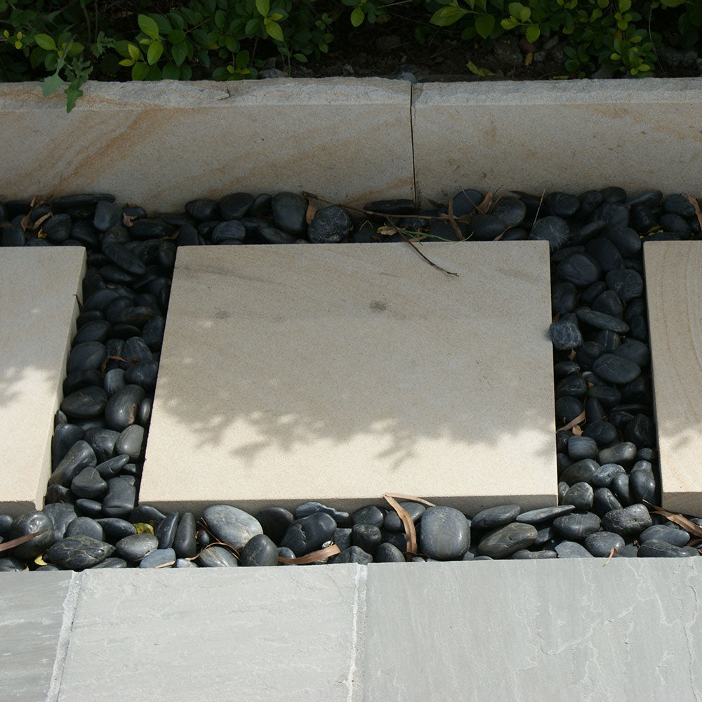 Black Polished Pebbles - 20-30mm - 20kg Bag - 1st Quality - Landscaping - Available at iPave Natural Stone
