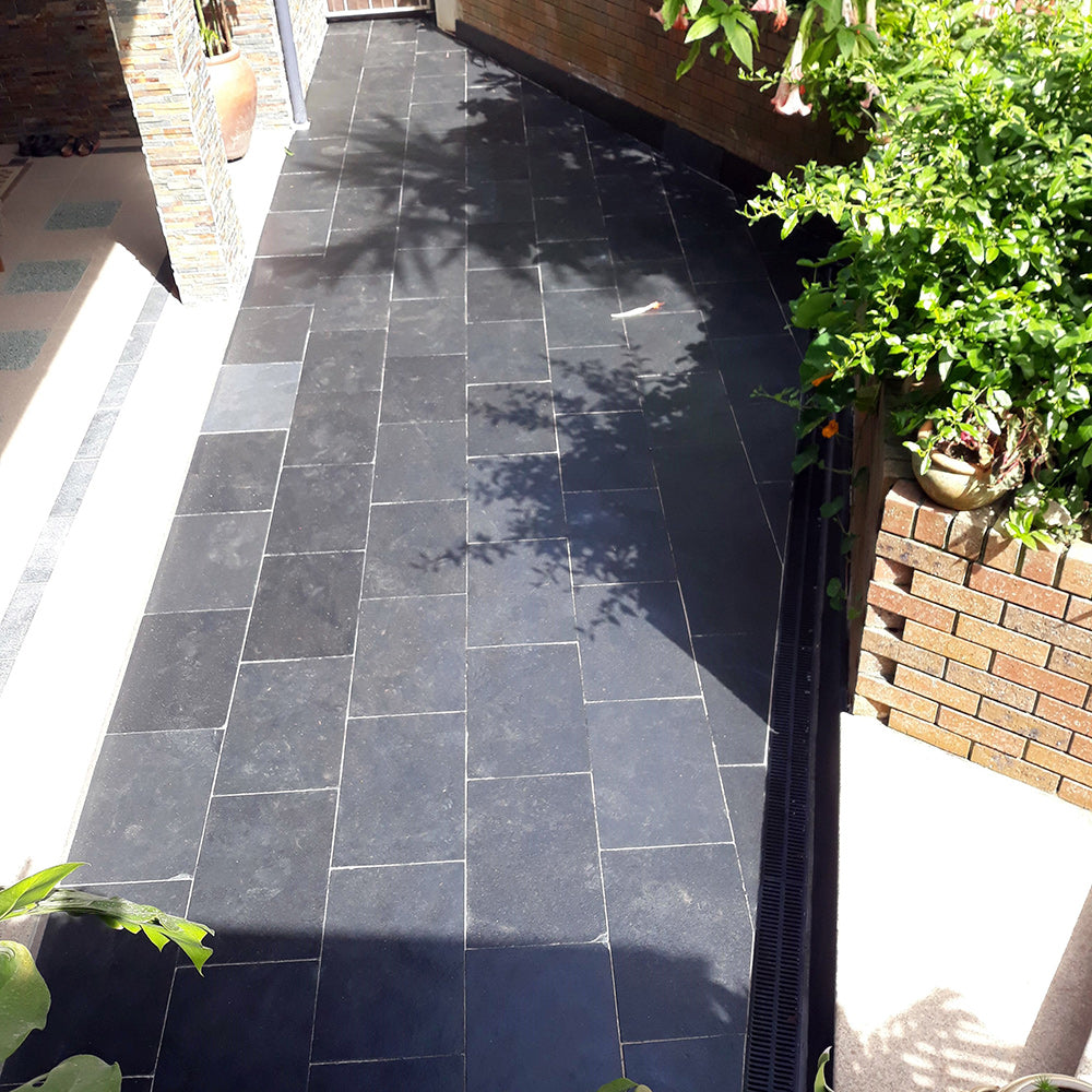Zen Tumbled Bluestone 600x400x25mm Natural Stone Pavers - 1st Quality